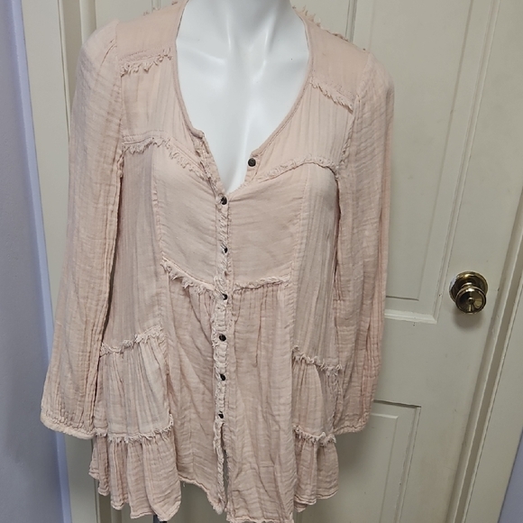 Free People Dresses & Skirts - Free People Dress Gauze Top Pockets !